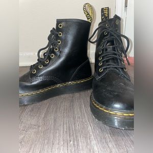 Dr Martins 1460 WOMEN'S SMOOTH LEATHER LACE UP BOOTS